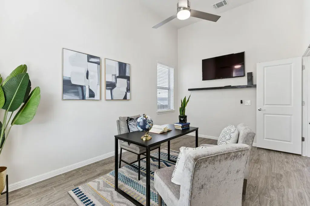 7808 Glover Dr Austin, TX 78744