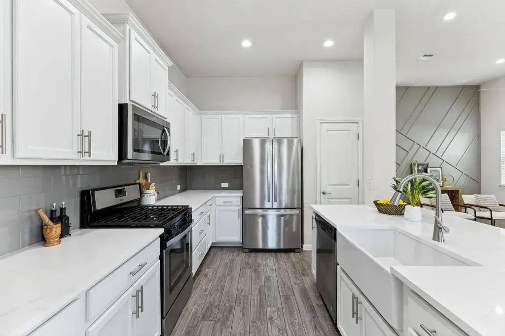 7808 Glover Dr Austin, TX 78744