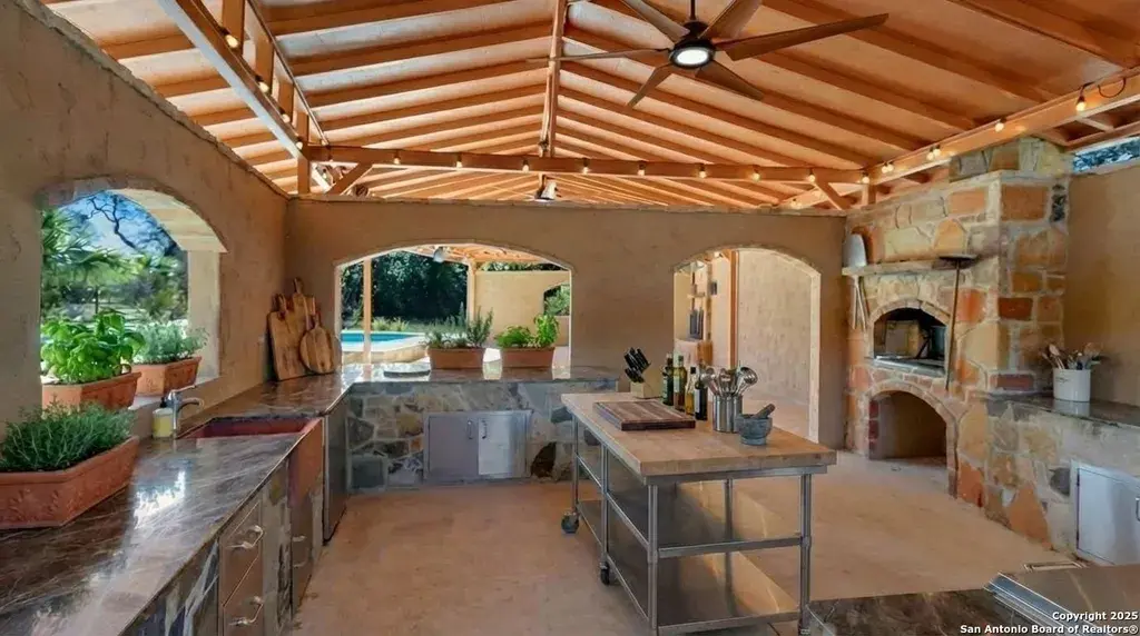 130 Mallard Boerne, TX 78006