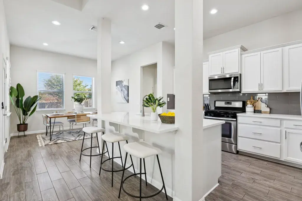 7808 Glover Dr Austin, TX 78744