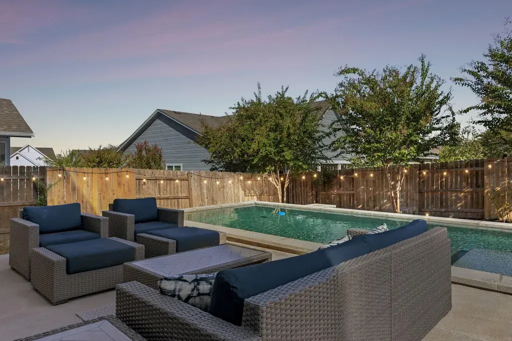 7808 Glover Dr Austin, TX 78744