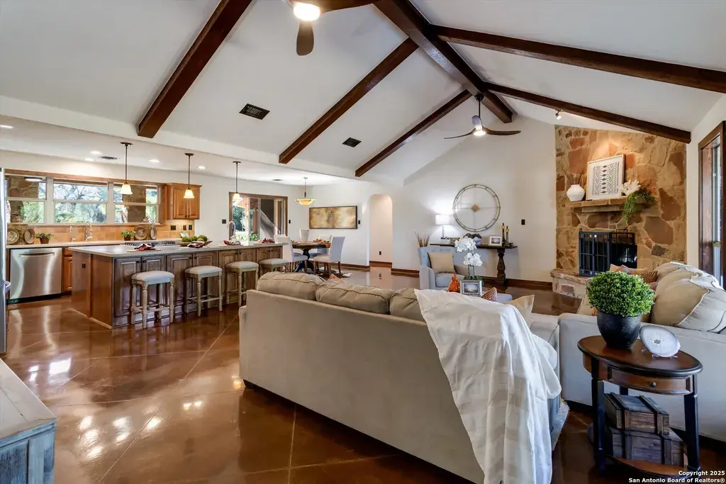 130 Mallard Boerne, TX 78006