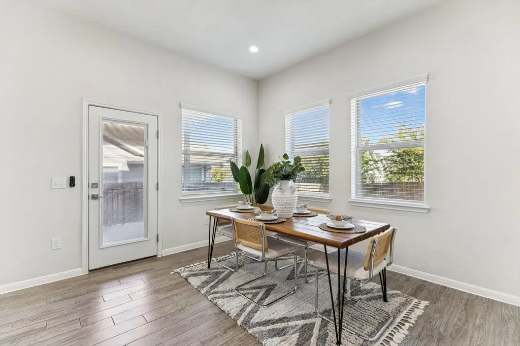 7808 Glover Dr Austin, TX 78744