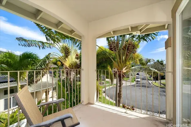 1098 Kuekue St Honolulu, HI 96825