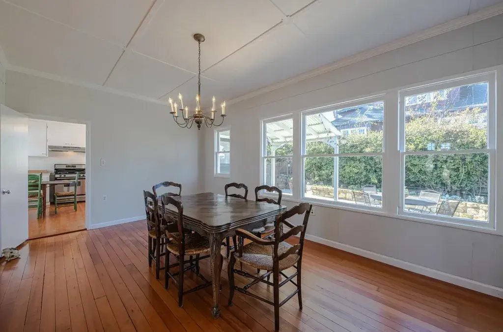 901 W Franklin St Monterey, CA 93940