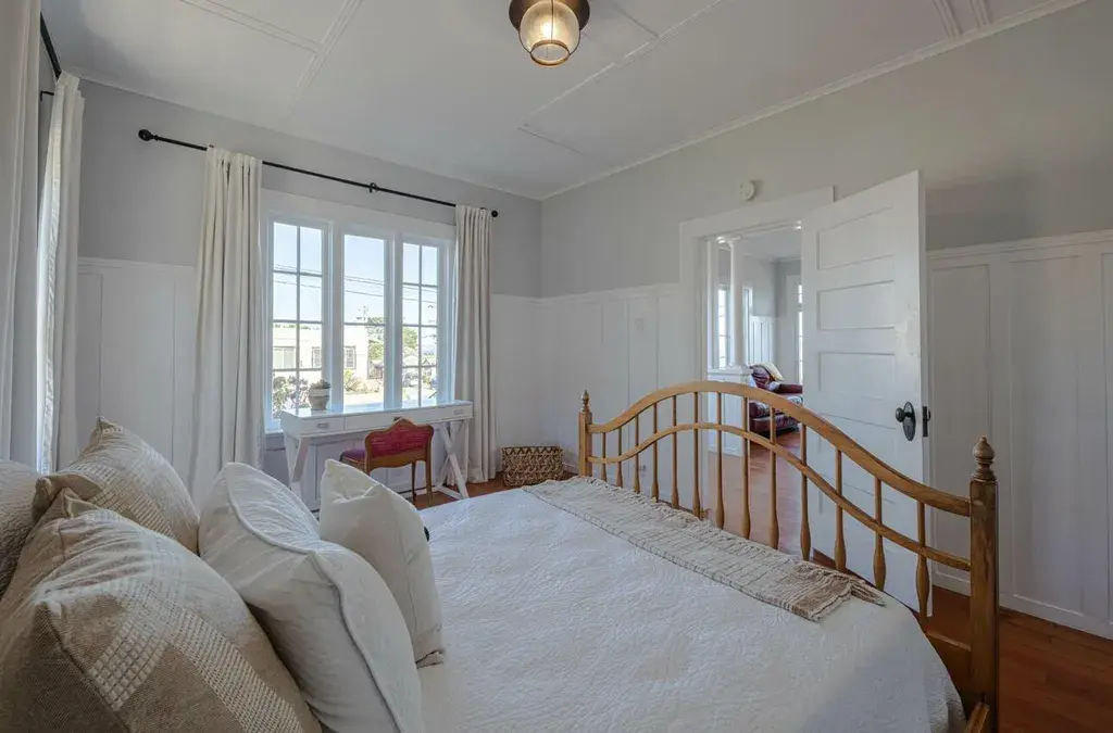 901 W Franklin St Monterey, CA 93940
