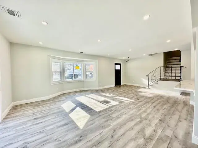 119 Noble Street Brentwood, NY 11717