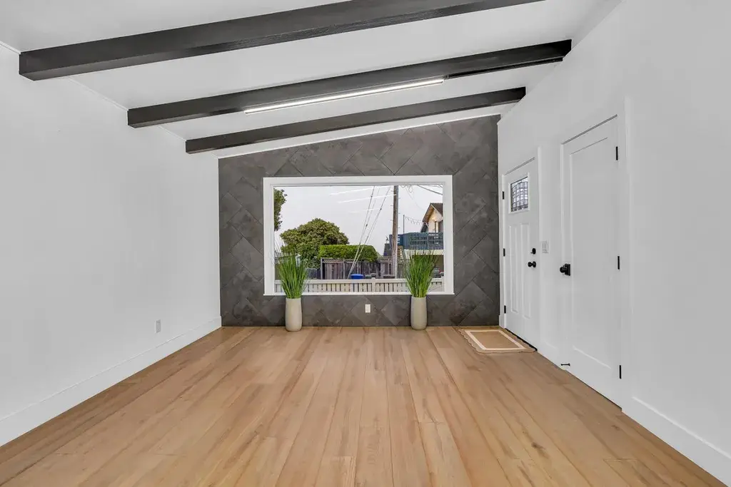 999 Belden St Monterey, CA 93940