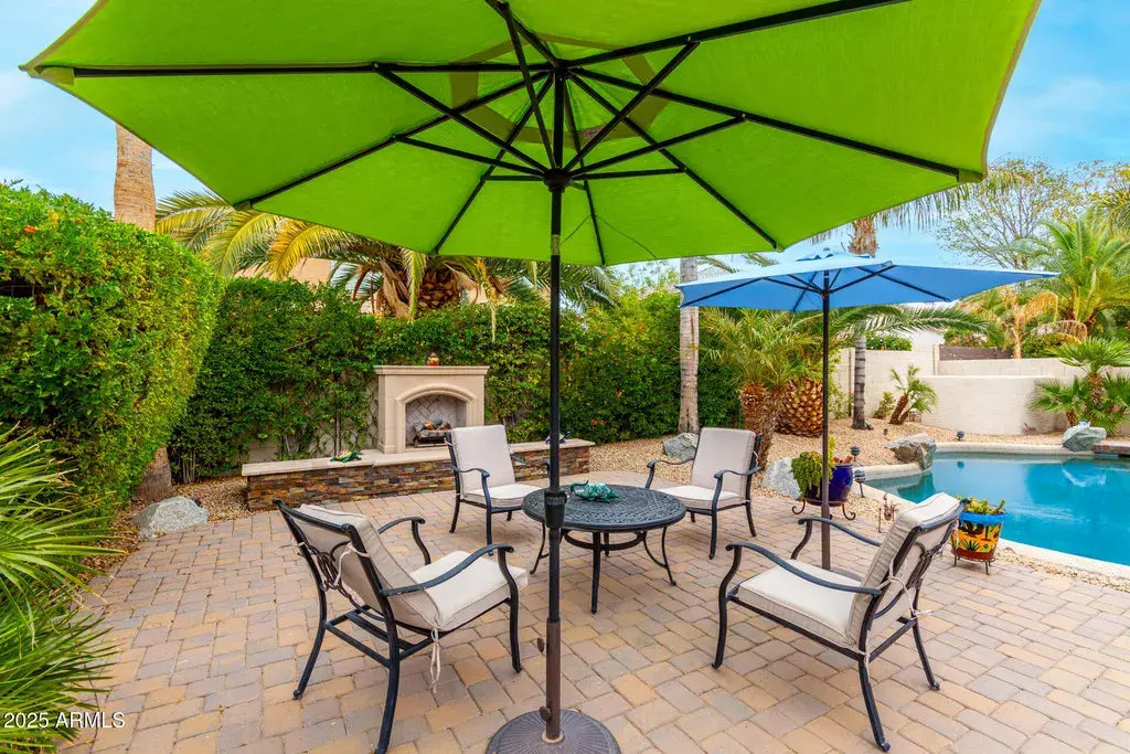 5948 W Leiber Pl Glendale, AZ 85310